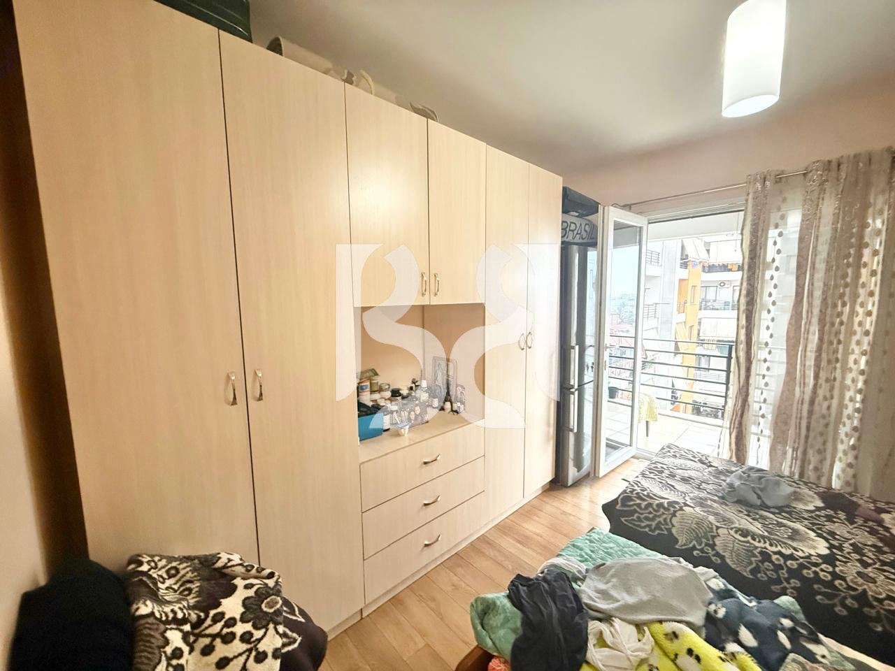 SHITET APARTAMENT 2+1+2 TOTALISHT I MOBILUAR ASTIR