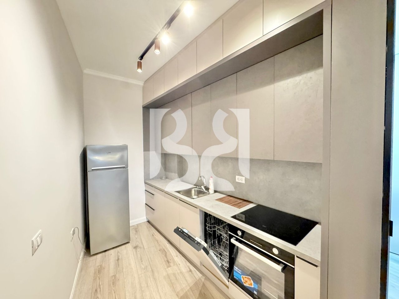 JEPET ME QIRA APARTAMENT 1+1+ PARKIM ROSE GARDEN RESIDENCE PRANE TEG*