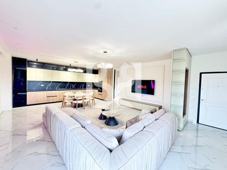 APARTAMENT  2+1+2 + PARKING ME QIRA PRANE LIQENIT TE FARKES REZIDENCA LAKELAND*