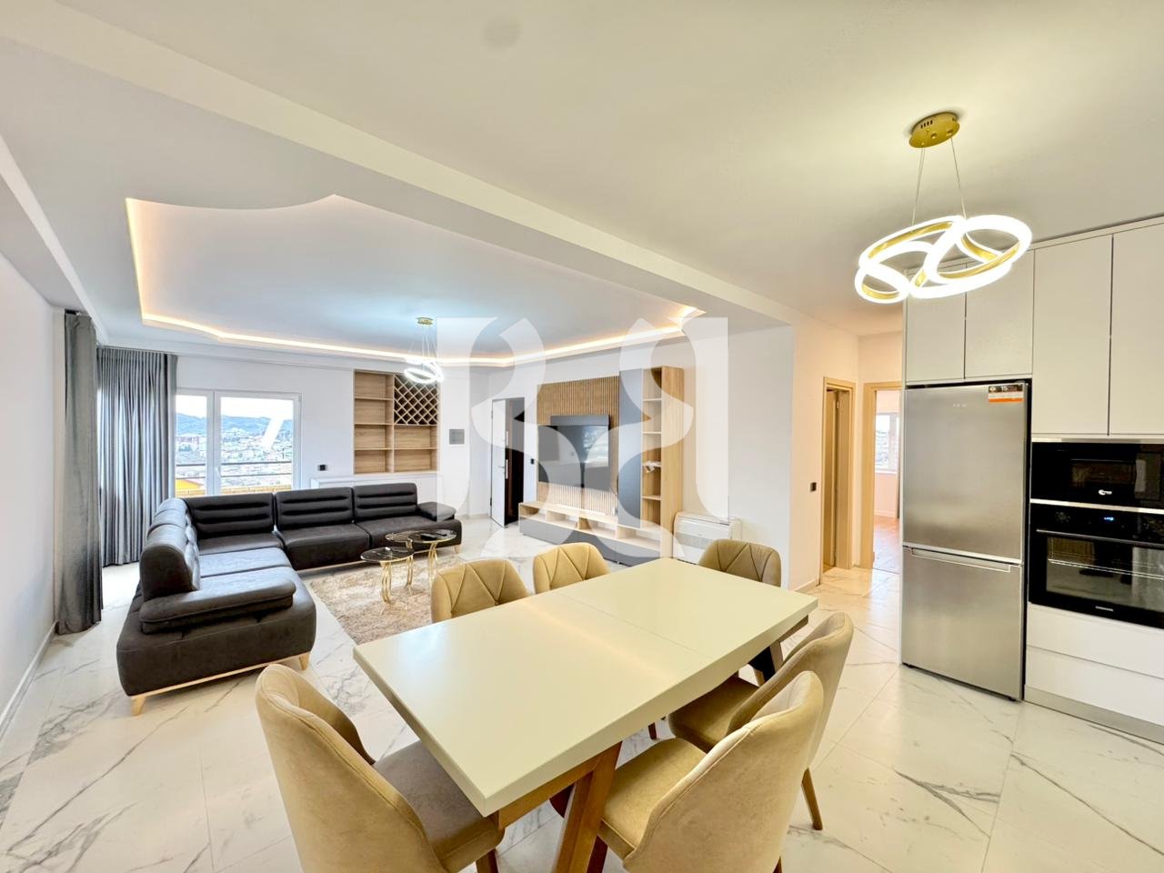 APARTAMENT  2+1+2 + PARKING ME QIRA PRANE LIQENIT TE FARKES REZIDENCA LAKELAND*