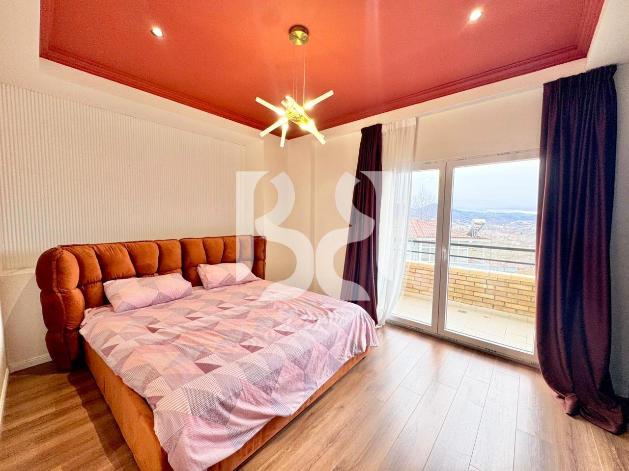 APARTAMENT  2+1+2 + PARKING ME QIRA PRANE LIQENIT TE FARKES REZIDENCA LAKELAND*