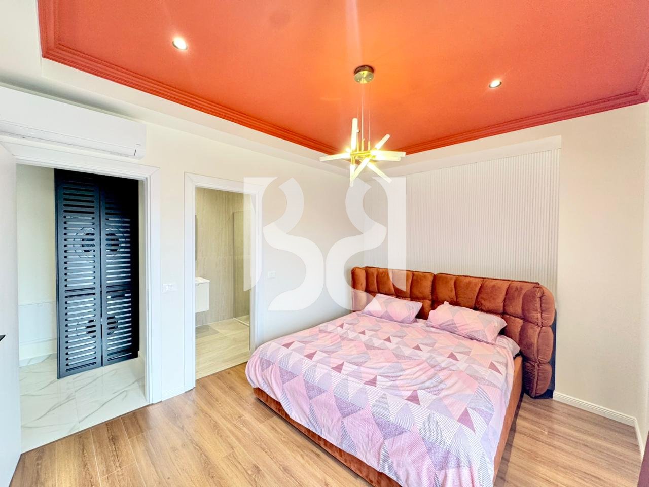 APARTAMENT  2+1+2 + PARKING ME QIRA PRANE LIQENIT TE FARKES REZIDENCA LAKELAND*