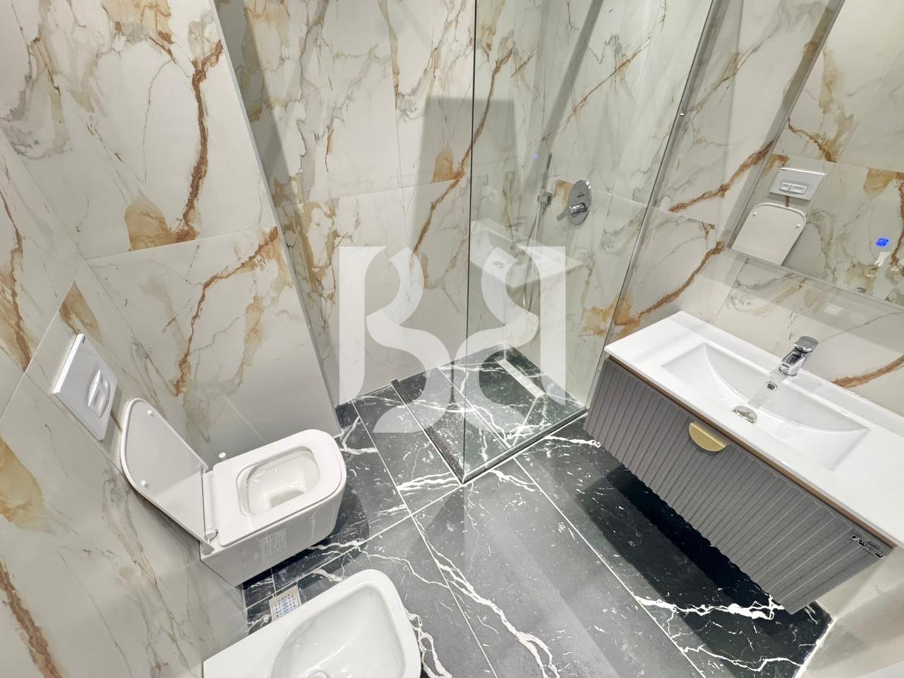 APARTAMENT  2+1+2 + PARKING ME QIRA PRANE LIQENIT TE FARKES REZIDENCA LAKELAND*