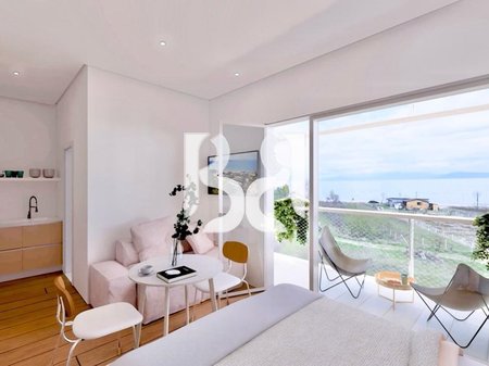 SHITET ME KREDI GARZONIERE NE DRILON POGRADEC ME PAMJE NGA LIQENI I OHRIT*