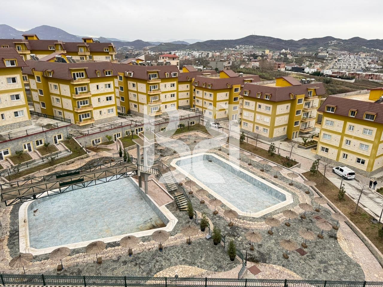 APARTAMENT 1+1 NE SHITJE LAKELAND RESIDENCE LIQENI  I FARKES*(Mundesi Konvertimi ne 2+1)