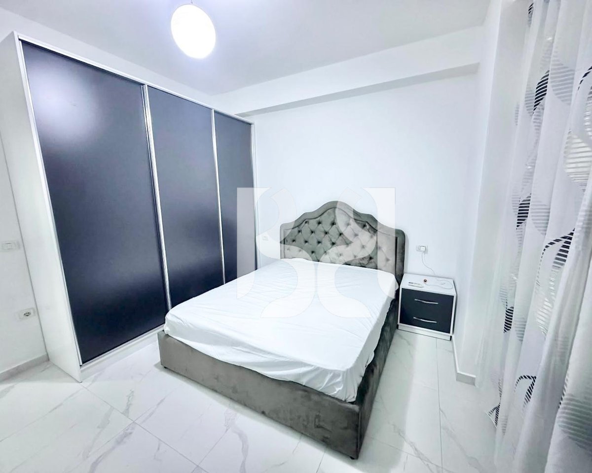APARTAMENT ME QERA 1+1+PARKIM TE ISH FUSHA E AVIACIONIT