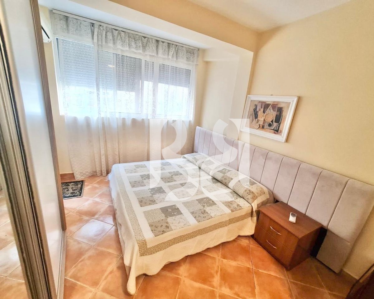 APARTAMENT ME QERA 1+1 TE MYSLYM SHYRI