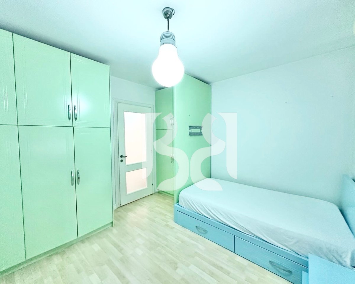 APARTAMENT ME QERA 2+1 TE ISH EKZPOZITA