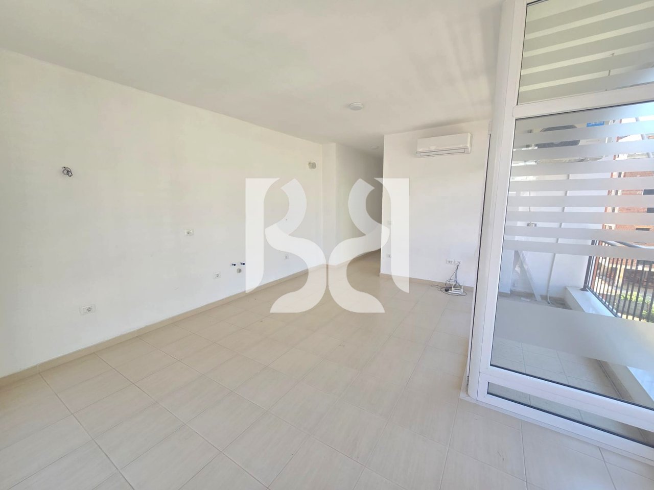 APARTAMENT 1+1+ POST PARKIMI ME QIRA TE RRUGA JORDAN MISJA*