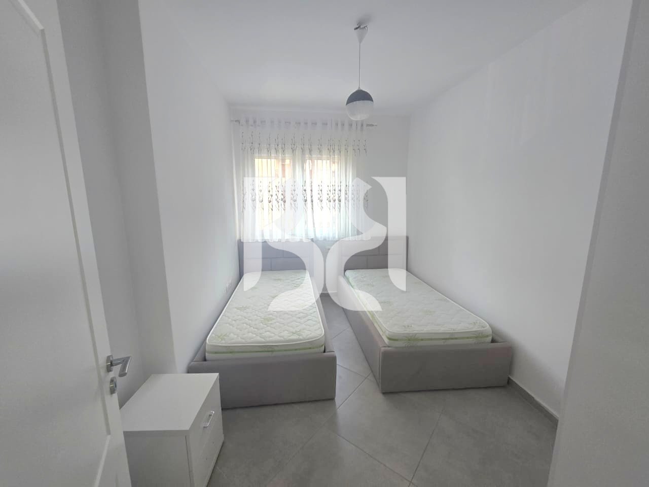 APARTAMENT 2+1+2+BALLKON ME QIRA TEK VILA L2 NE ASTIR**