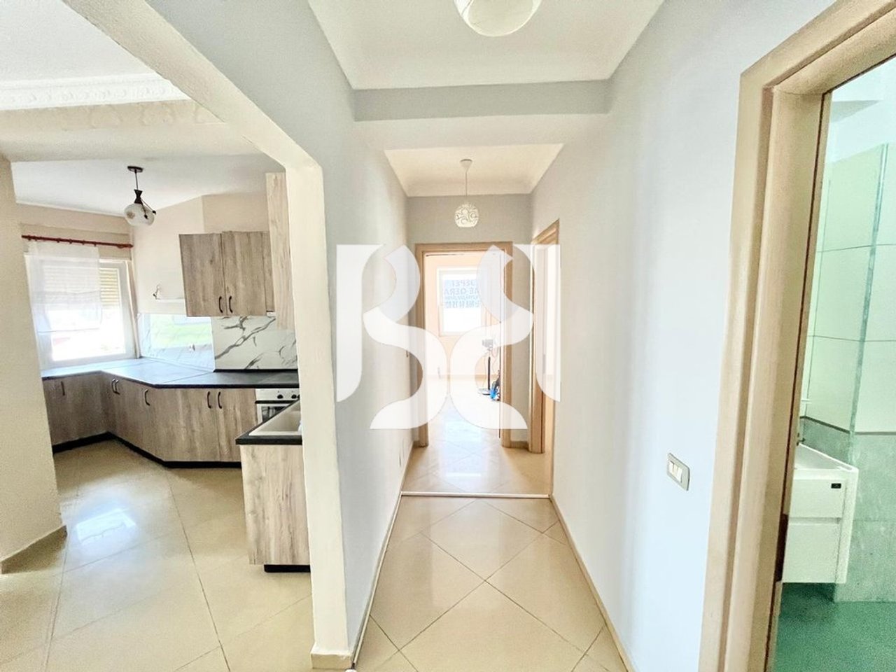 APARTAMENT 3+1+2+ BALLKON ME QIRA, ASTIR PRANE BAR OSLO*