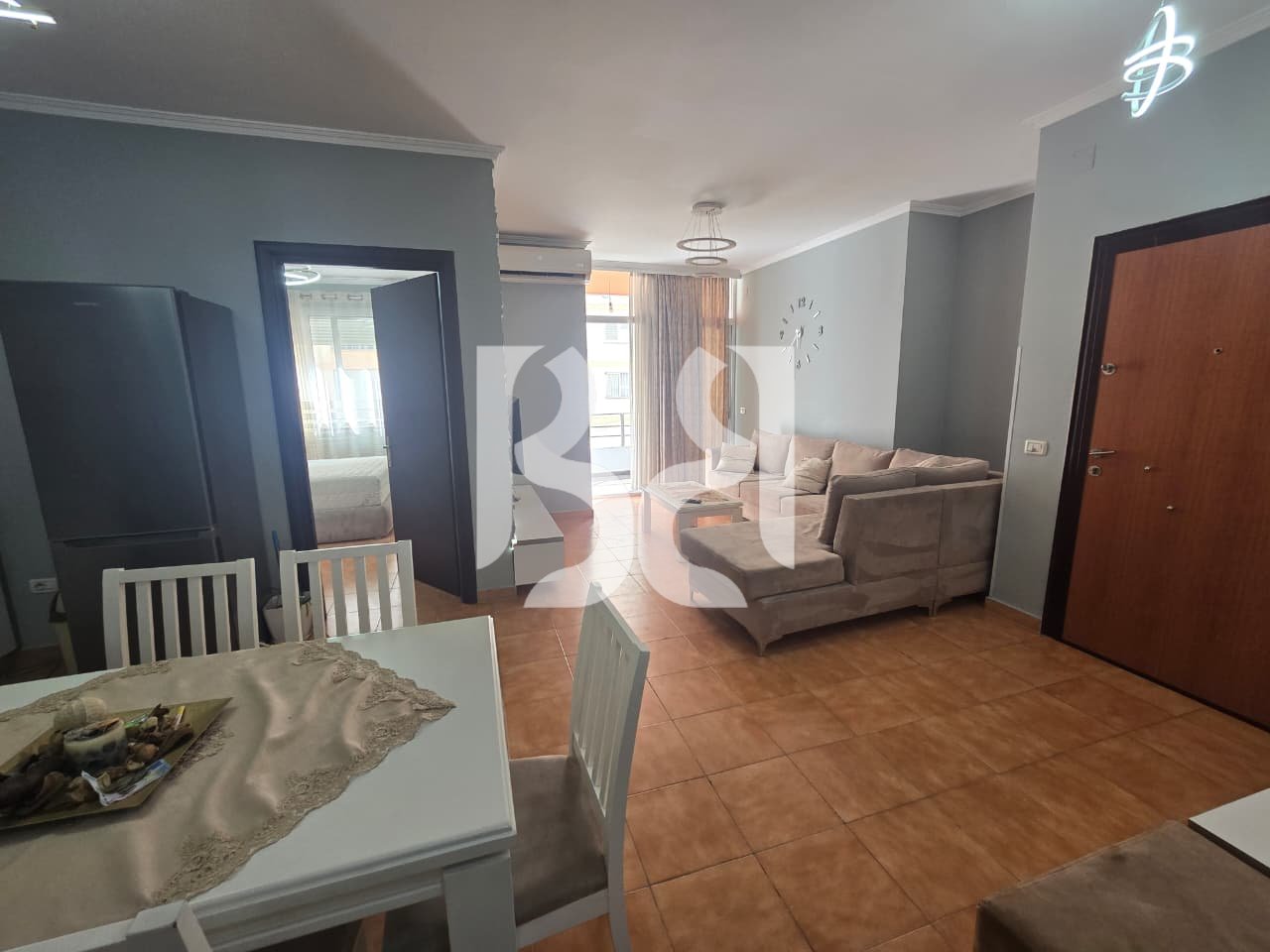 APARTAMENT 1+1+BALLKON ME QIRA NE ASTIR*