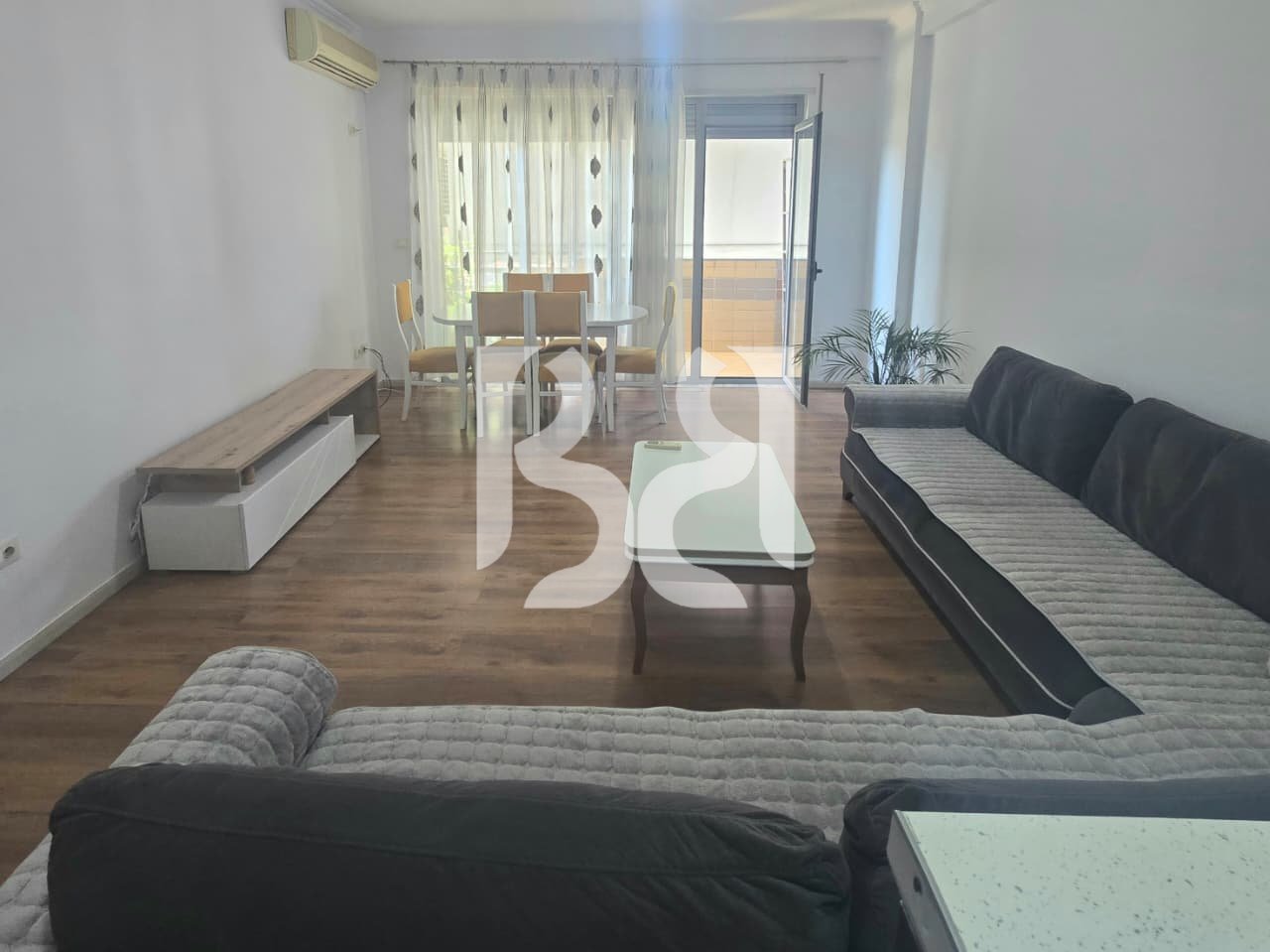 APARTAMENT 2+1+2+BALLKON ME QIRA NE ASTIR*