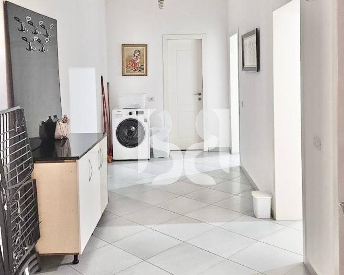 APARTMENT FOR RENT 1+1+PARKING BEHIND THE GLOBE CENTER