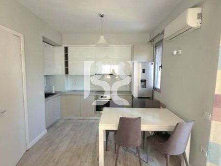 AFFITTASI APPARTAMENTO 2+1 AL LAGO ASCIUTTO, SAUK, TIRANA