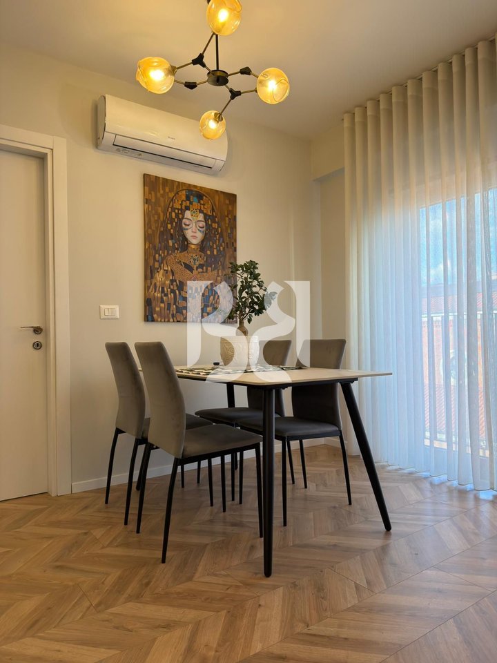 SHITET APARTAMENT 1+1 TEK RRUGA KAVAJËS | 21,600,000 LEKE