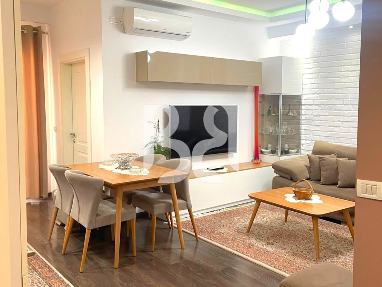 APPARTAMENTO 2+1+BALCONE IN AFFITTO IN VIALE MIGJENI