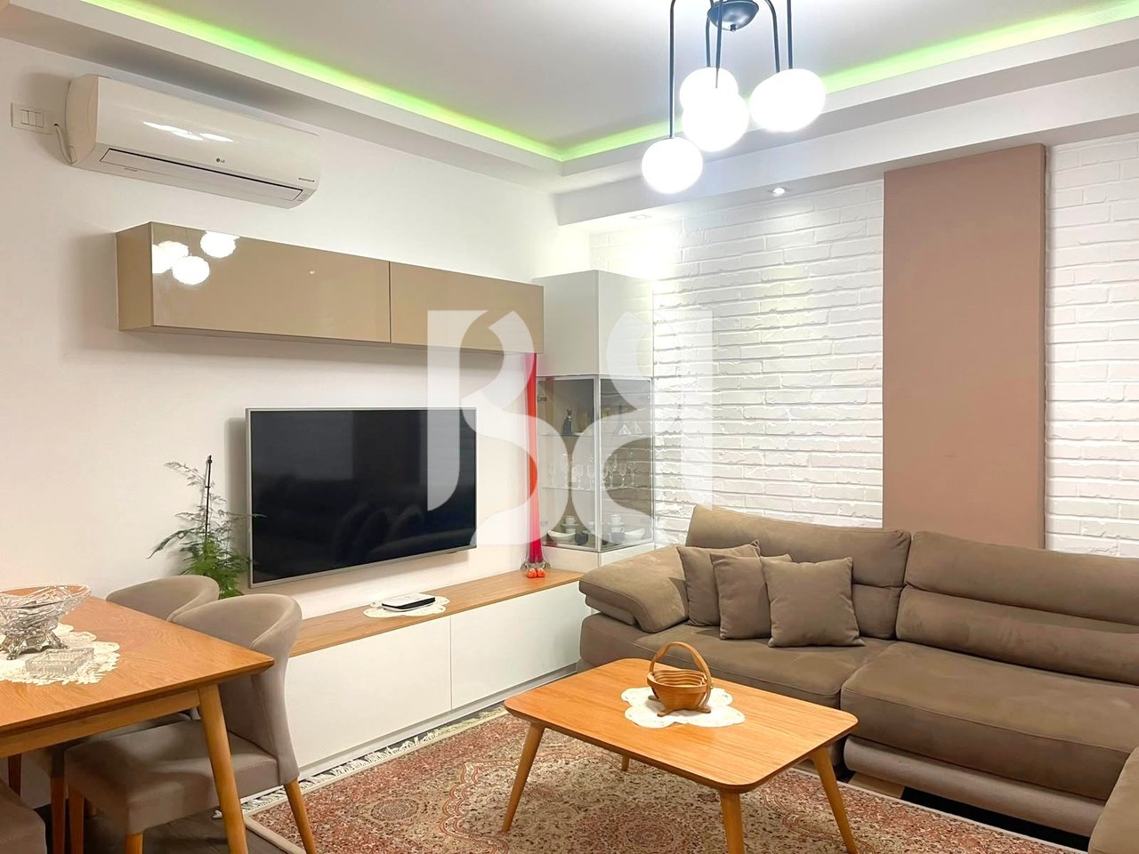 APPARTAMENTO 2+1+BALCONE IN AFFITTO IN VIALE MIGJENI