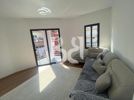 APARTAMENT ME QERA 2+1 NE FRESK