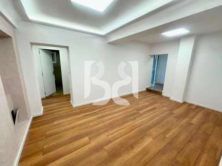 Ambient për Zyra ose Klinikë me Qira pranë Maternitetit të Ri, Tiranë | 78 m² | Kati 1 | I Rinovuar