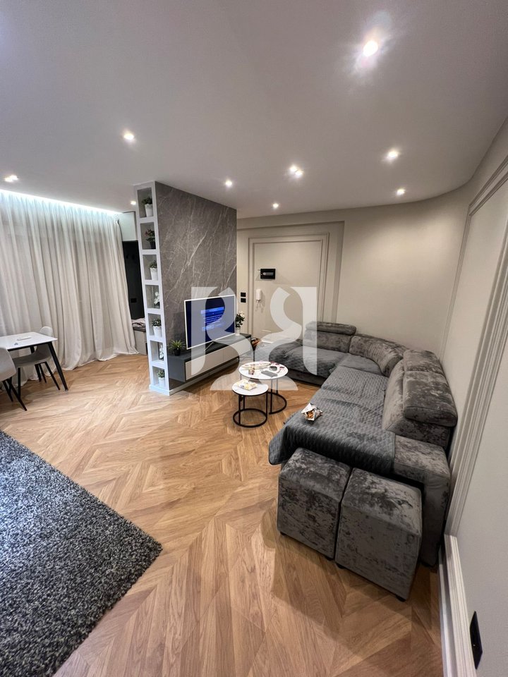 APARTAMENT 1+1 ME QERA TEK REZIDENCA KODRA E DIELLIT 1 / 65000 LEKE