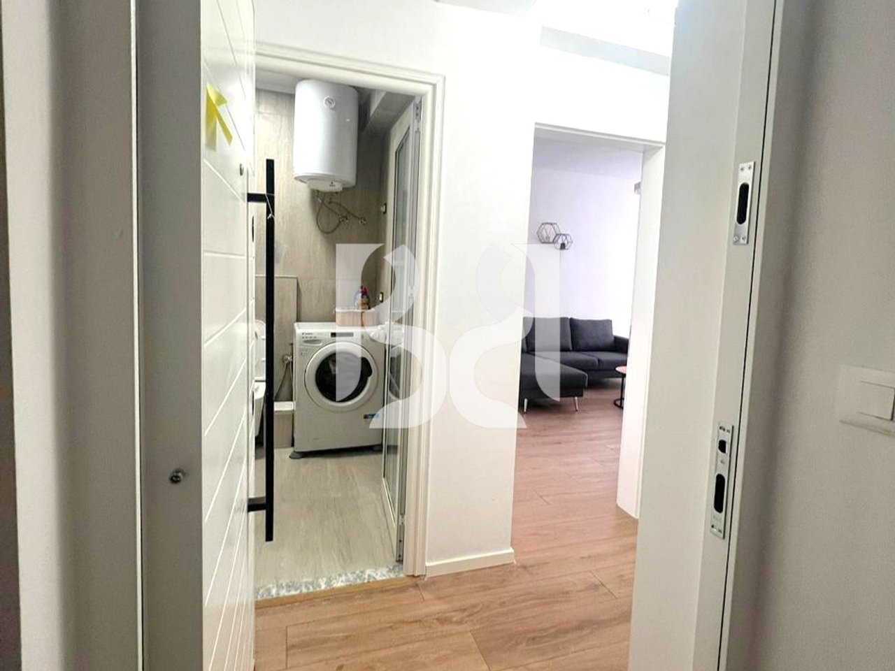 APARTAMENT 1+1+BALLKON ME QIRA PRANE VIVA MARKET NE DON BOSKO