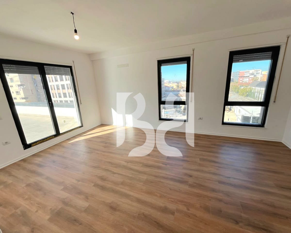 APPARTAMENTO IN AFFITTO 2+1+2 CON VERANDA PRESSO ERLI RESIDENCE