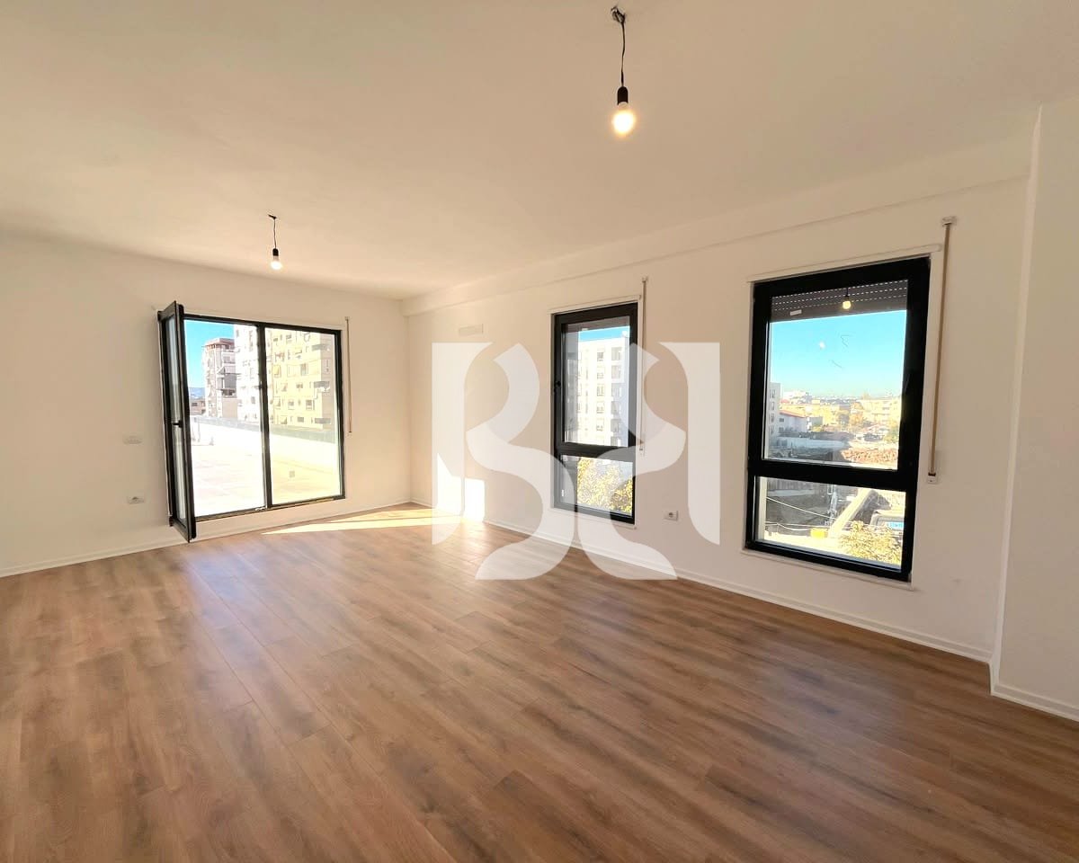 APPARTAMENTO IN AFFITTO 2+1+2 CON VERANDA PRESSO ERLI RESIDENCE