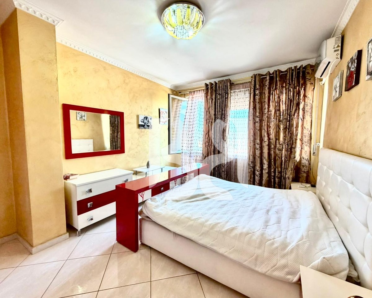 APARTAMENT 1+1+BALLKON ME QIRA ISH TREGU ELEKTRIK TE MUZEU SHKENCAVE