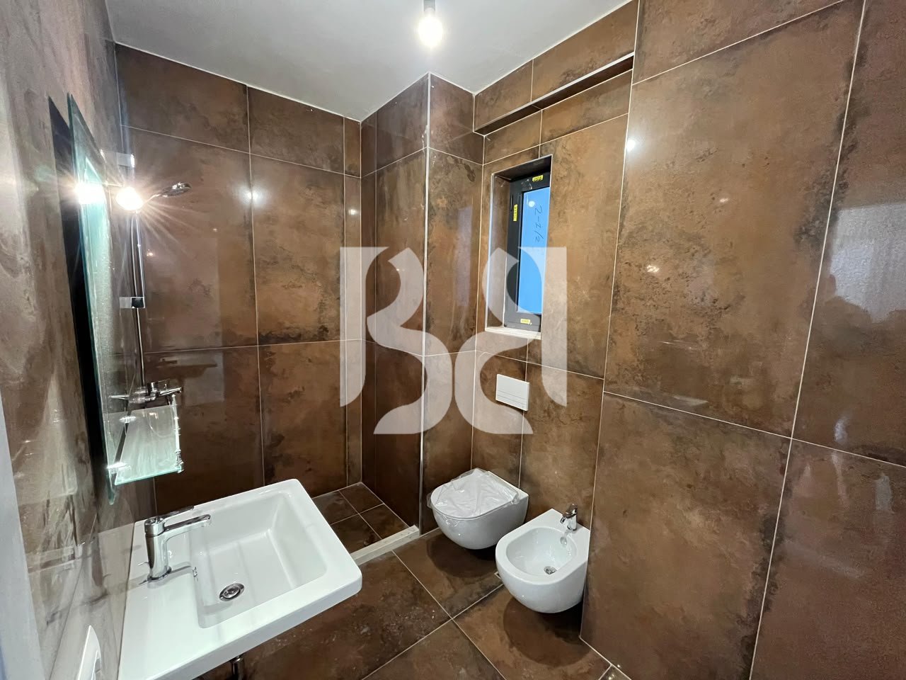 AMBIENTE UFFICIO IN AFFITTO – RESIDENZA ERLI