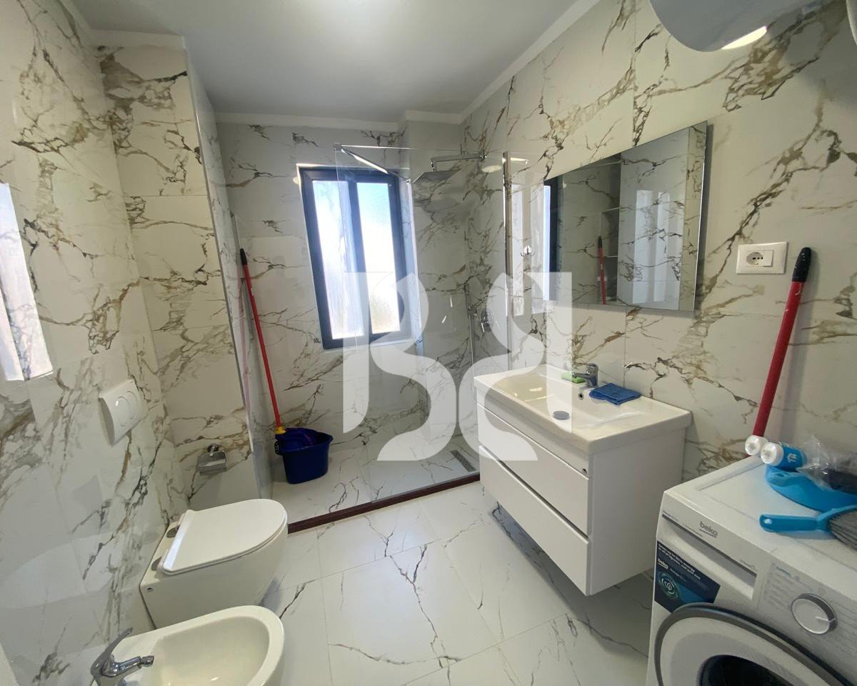 APARTAMENT ME QERA 2+1 NE FRESK