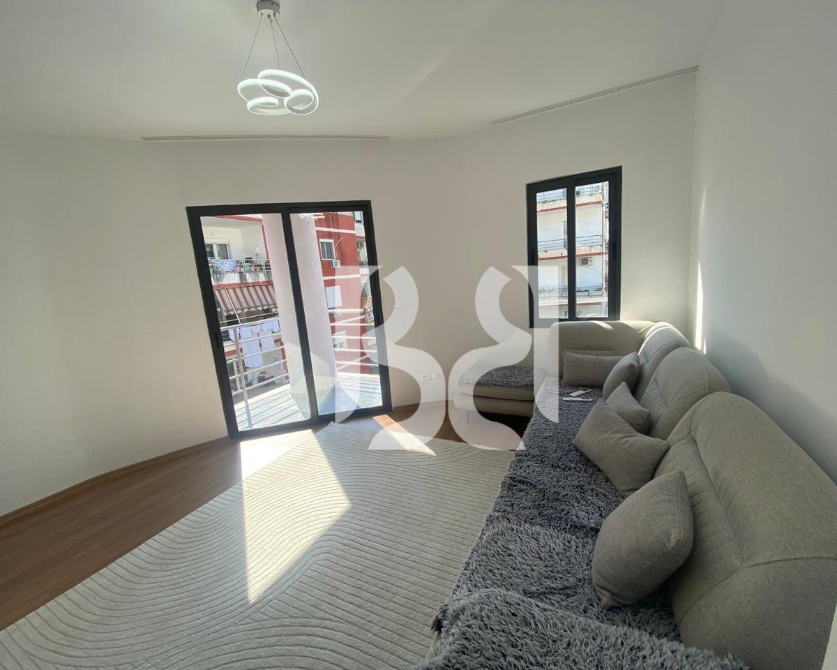 APARTAMENT ME QERA 2+1 NE FRESK