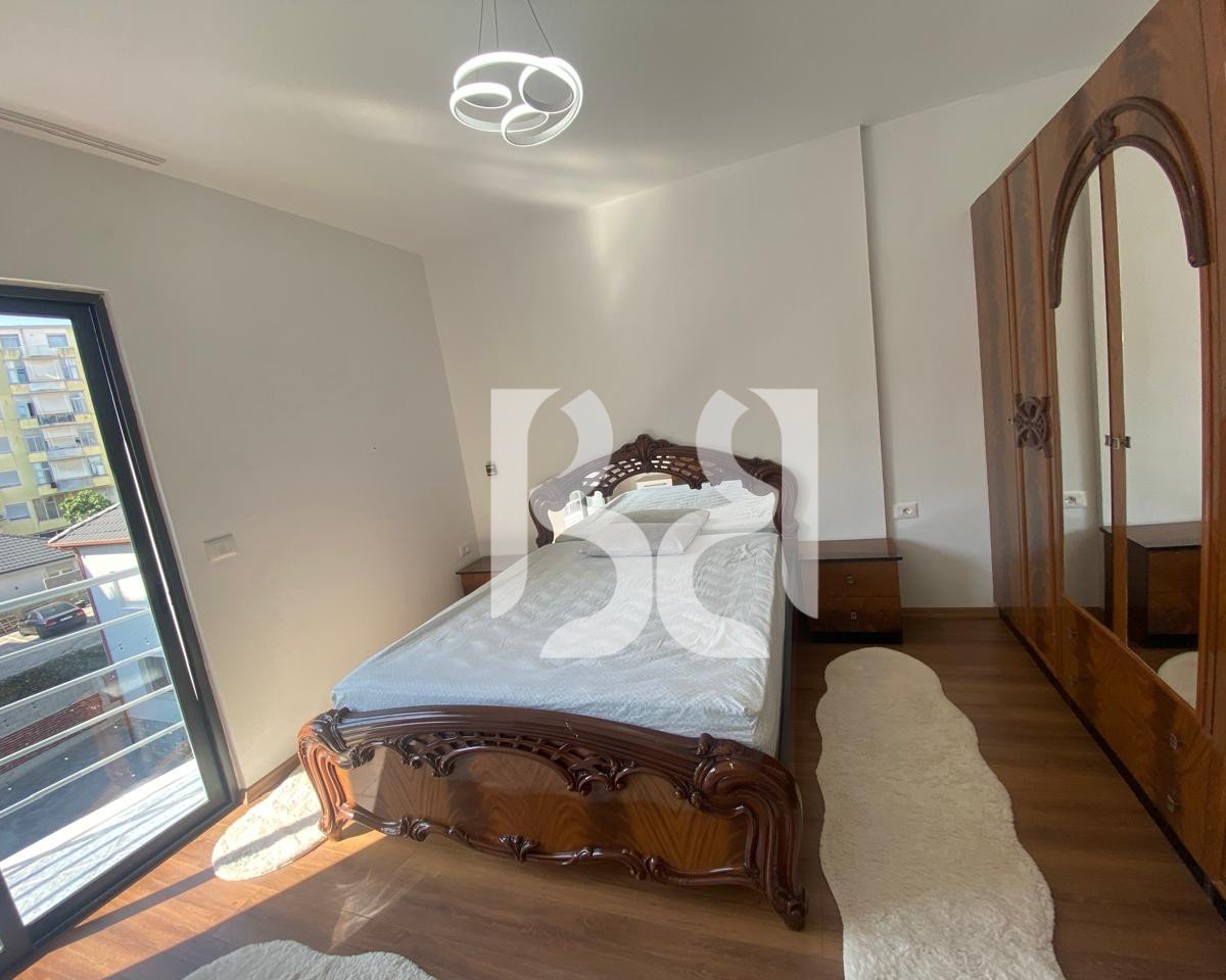 APARTAMENT ME QERA 2+1 NE FRESK