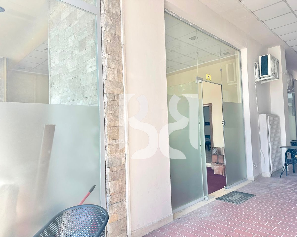 SHOP FOR RENT NEAR THE BOTANICAL GARDEN*