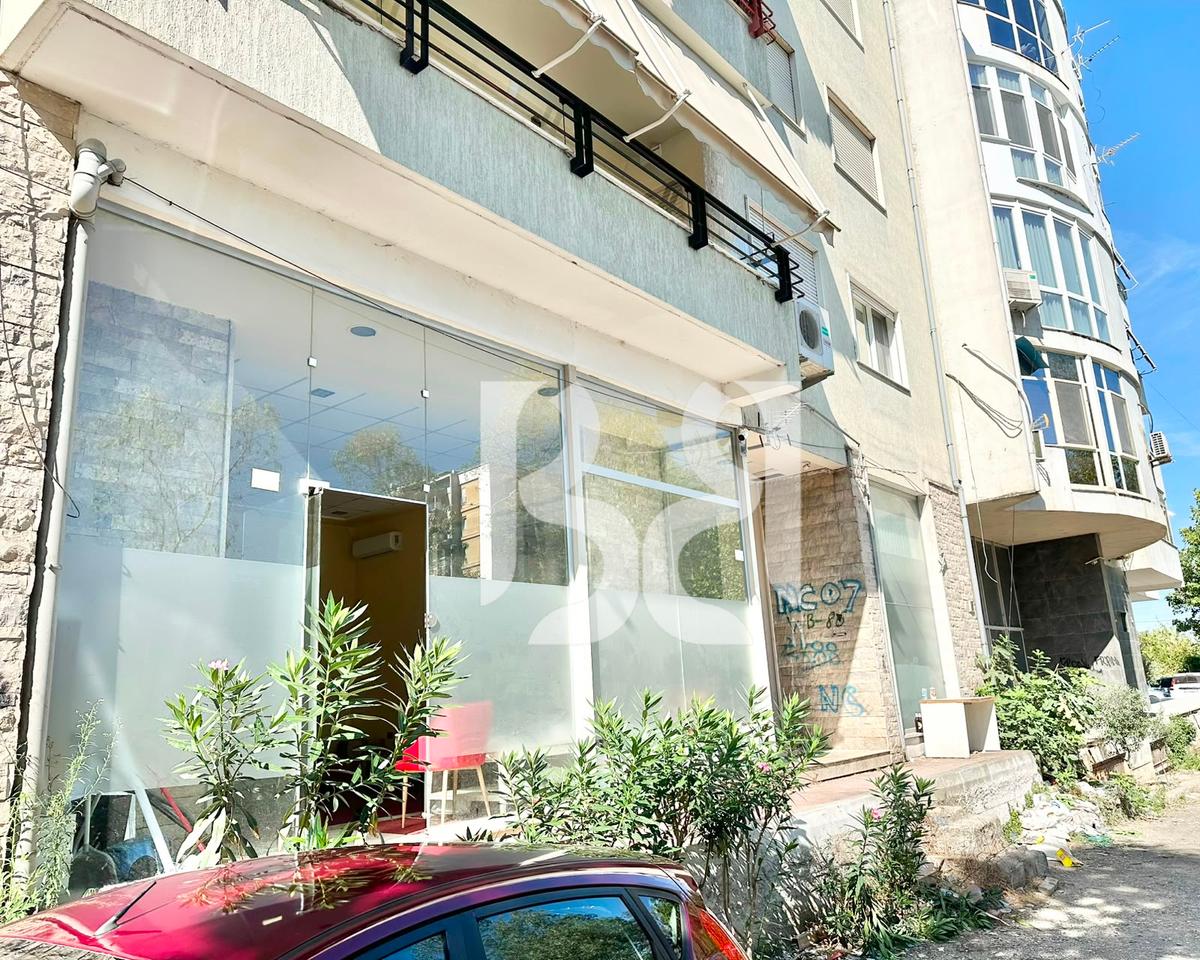 SHOP FOR RENT NEAR THE BOTANICAL GARDEN*