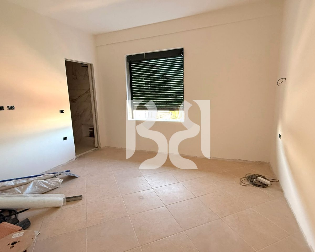 SHITET APARTAMENT 3+1+2 + DEPO/DHOME THARJEJE