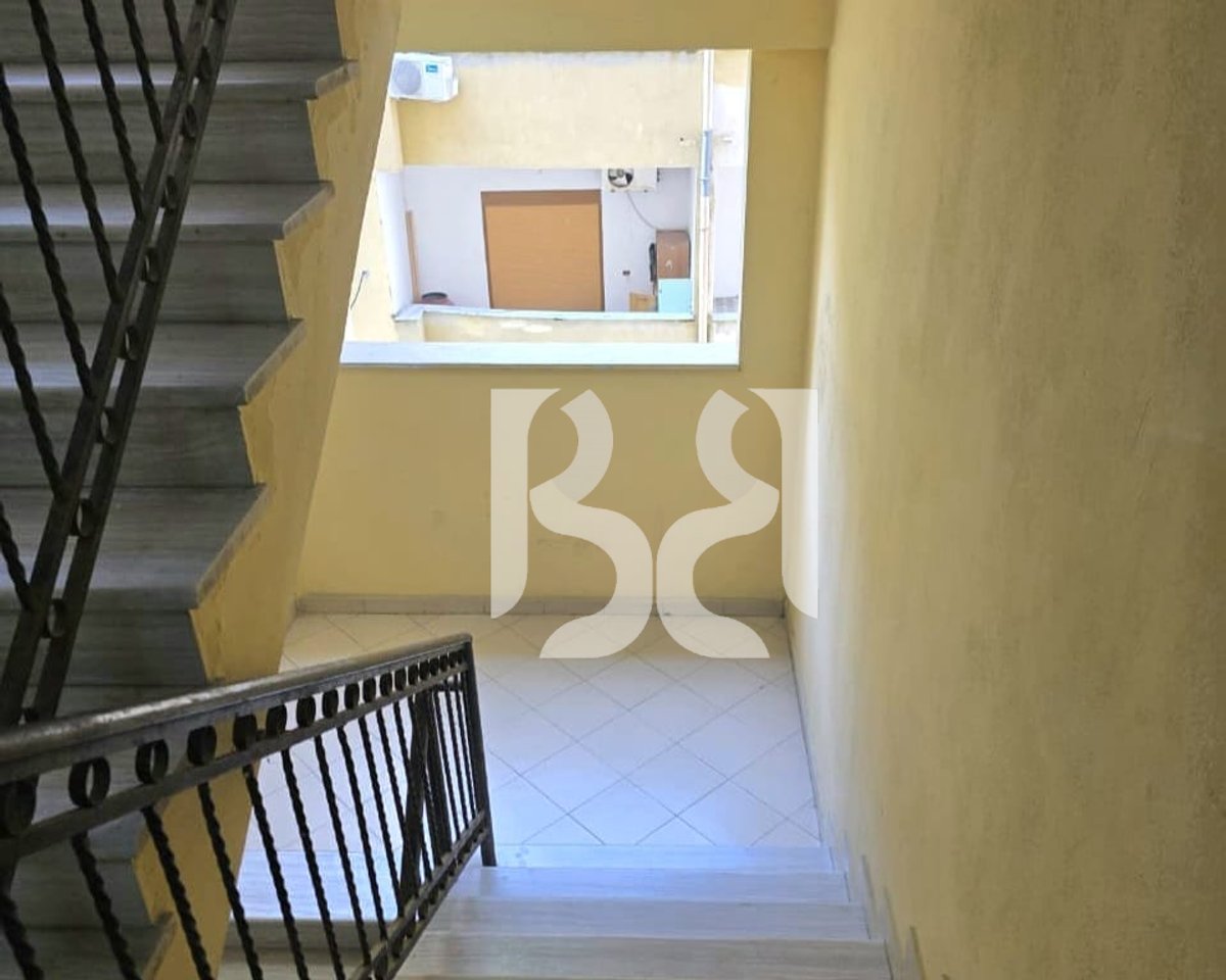 SHITET APARTAMENT 1+1 NË SHKËMBIN E KAVAJËS, DURRËS