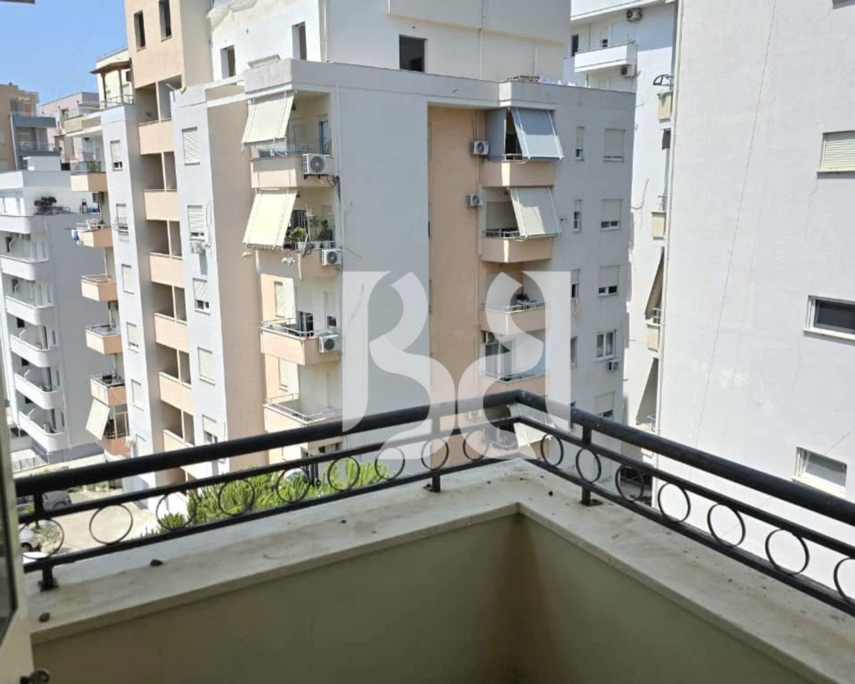 SHITET APARTAMENT 1+1 NË SHKËMBIN E KAVAJËS, DURRËS