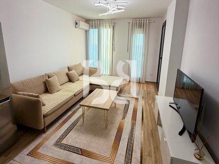 Apartament 1+1 me Qira te Kompleksi Zirkon, Rruga e Dibrës, Tiranë