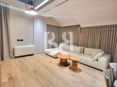 Duplex 3+1+2 me Qira pranë Kodrës së Diellit | 180 m² | Me Post Parkimi