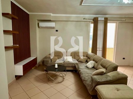 Appartamento 2+1 in Affitto a Kodra e Diellit | Via Bill Klinton | 85 m² | Piano 2