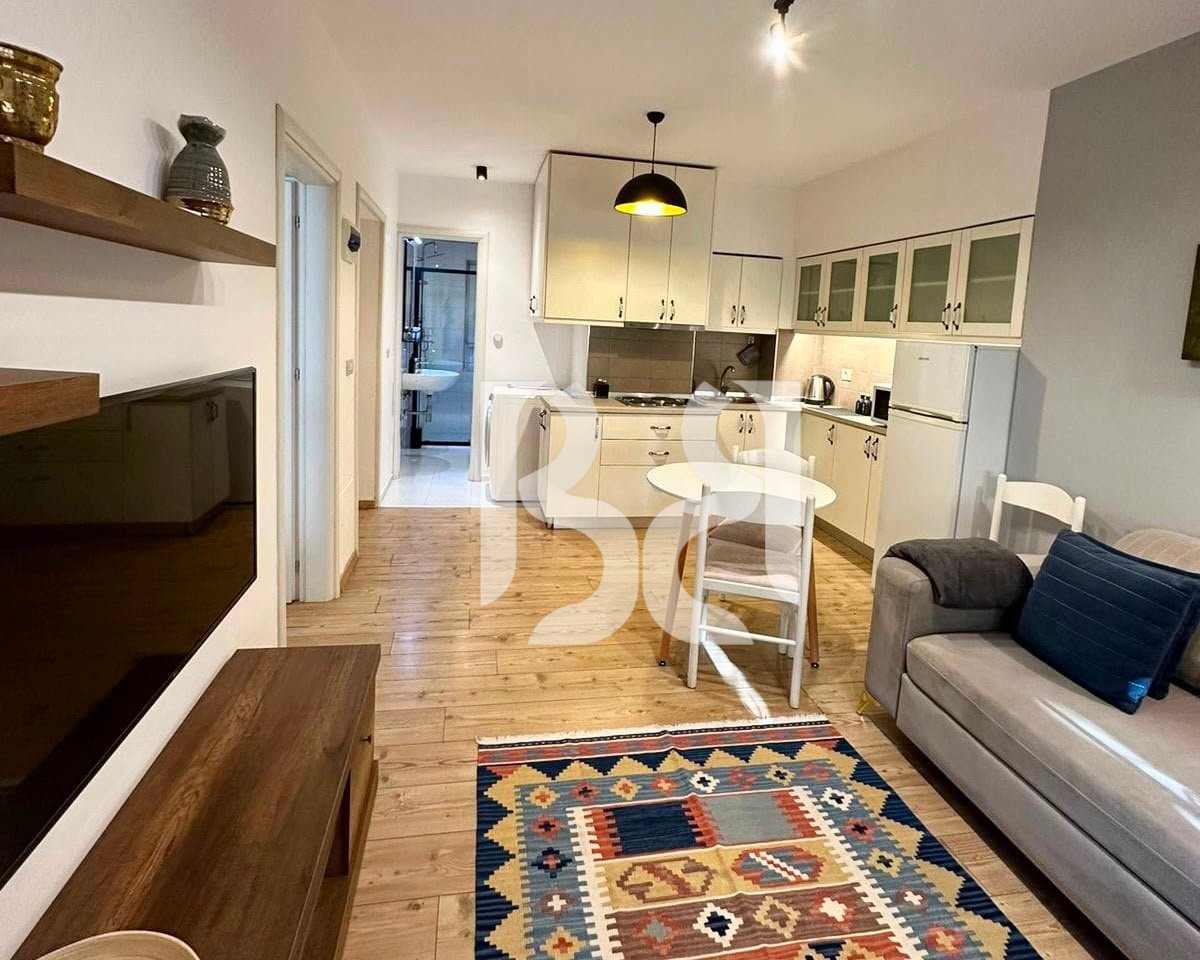 Appartamento 1+1 in Affitto in Via Elbasan, Tirana | 77 m² | Arredato | 1° Piano