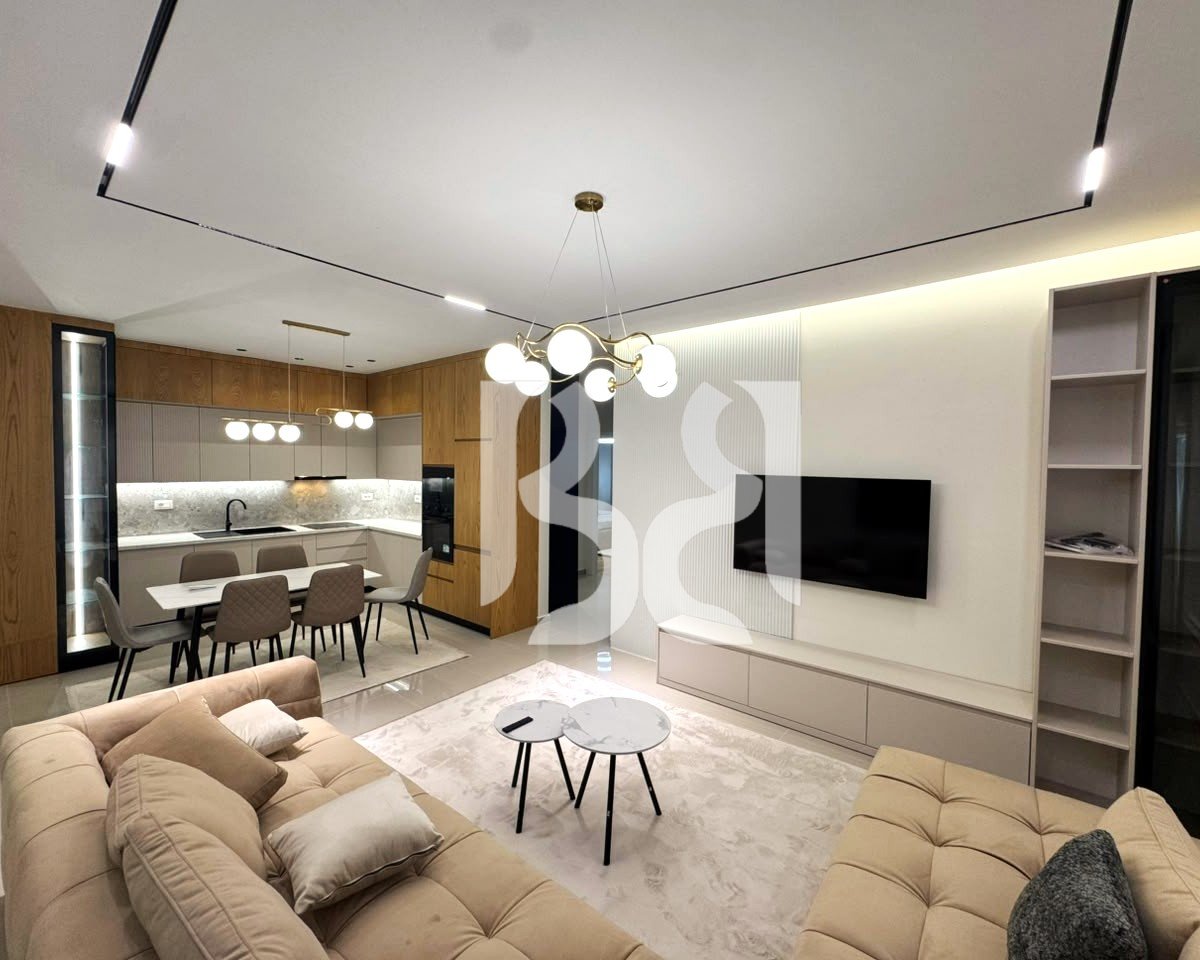 APARTAMENT ME QERA 2+1+2 TUALETE, FARKE 1000 EURO