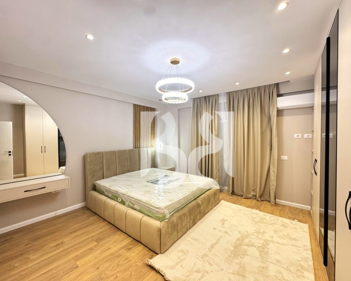 APARTAMENT ME QERA 2+1+2 TUALETE, FARKE 1000 EURO