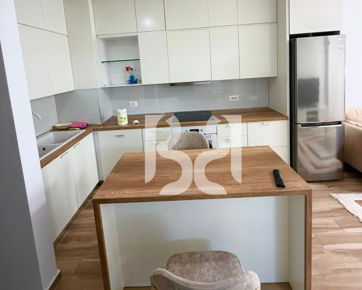 Appartamento 1+1 in Affitto al Complesso Zircon, Via Dibrës, Tirana