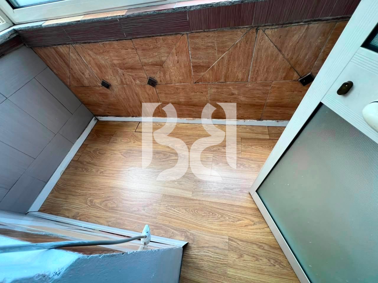 Apartament 3+1 për Shitje te Zogu i Zi, Tiranë | 94 m² | Me Depo | Me Hipotekë