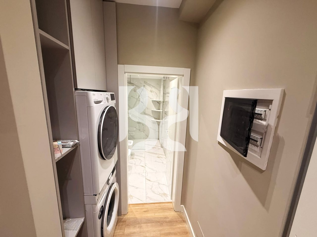 SHITET DUPLEX 4+1+3, LIQENI I THATE 420,000 EURO