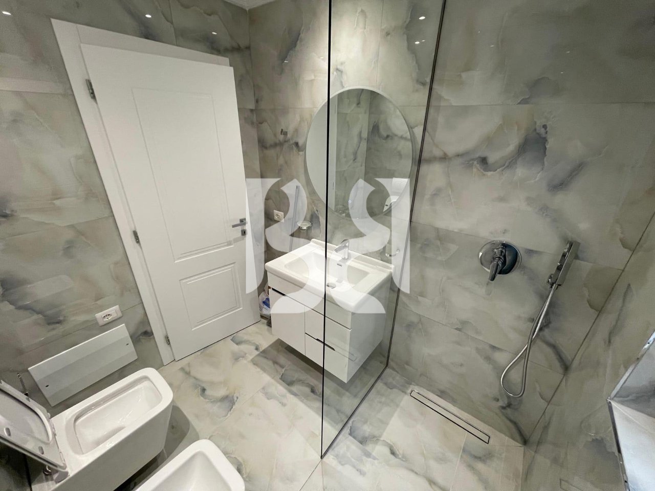 Appartamento 2+1+2 in Affitto al Lago Secco | Complesso Colombo | 112 m² | Con 2 Posti Auto