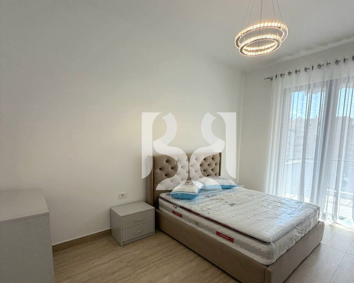 APARTAMENT ME QIRA 2+1 TEK KOMPLEKSI DELIJORGJI