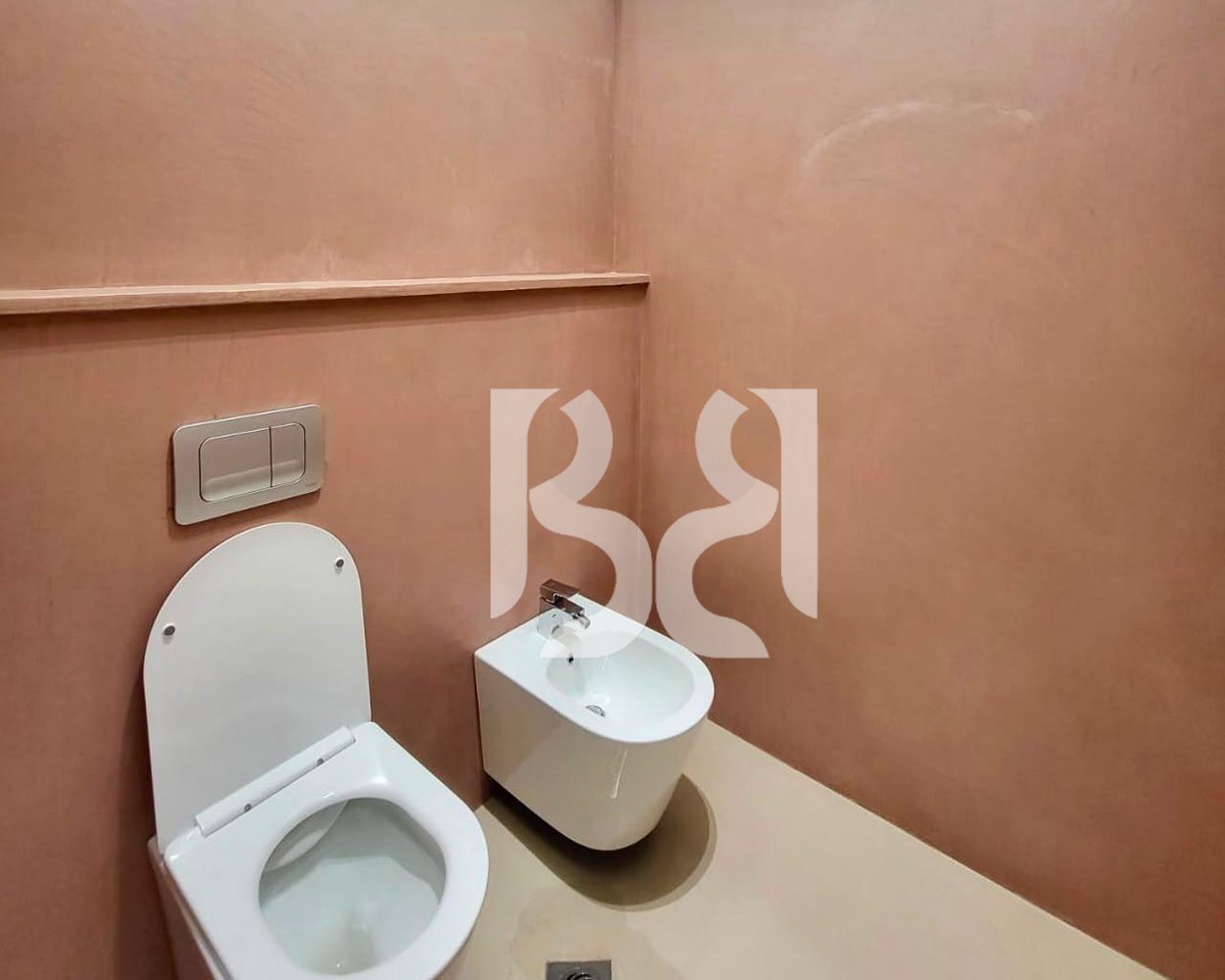 Duplex 3+1+2 me Qira pranë Kodrës së Diellit | 180 m² | Me Post Parkimi